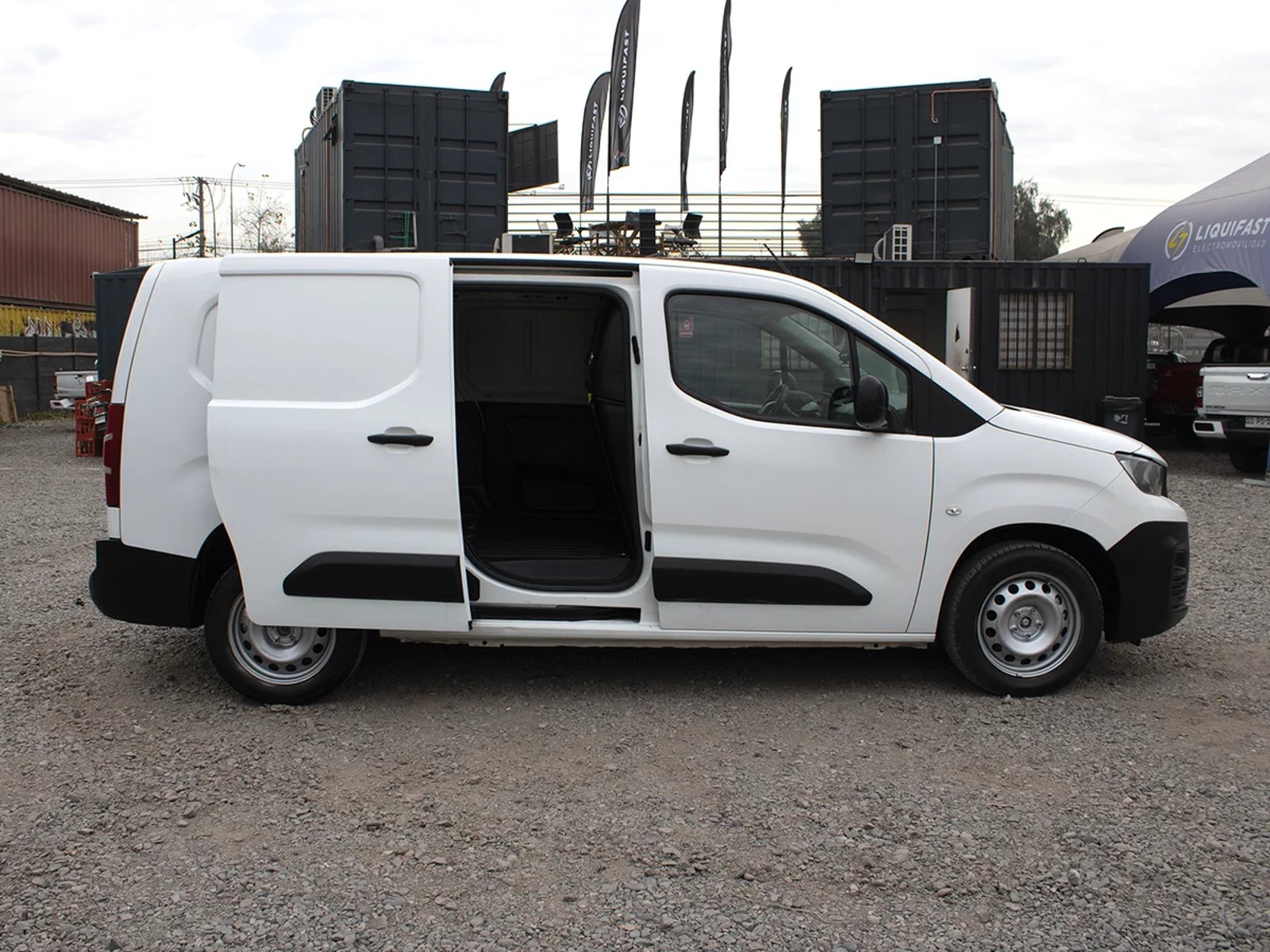 Peugeot Partner 2022 - Foto 4 de 10