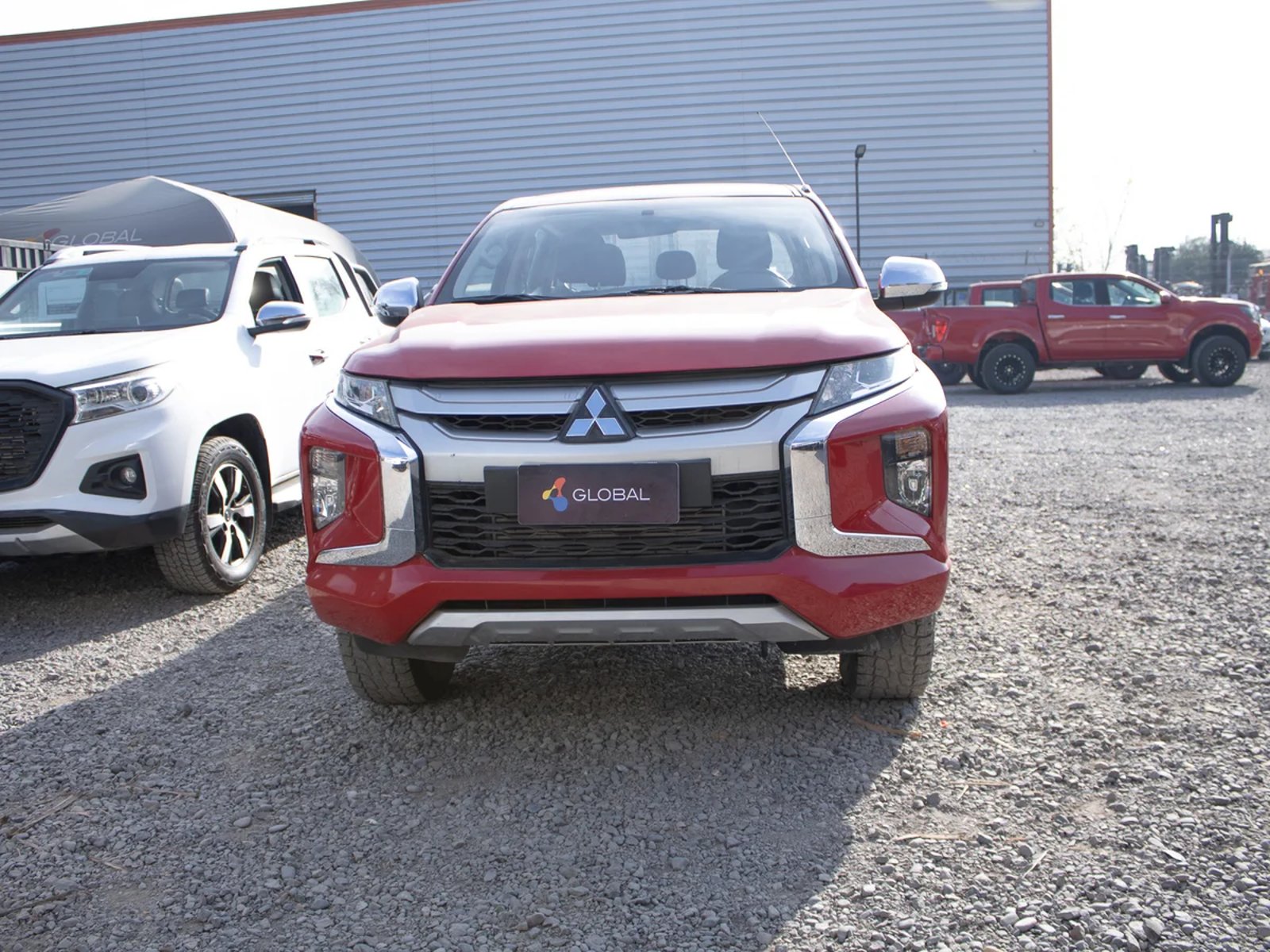 Mitsubishi L200 2022 - Foto 3 de 8