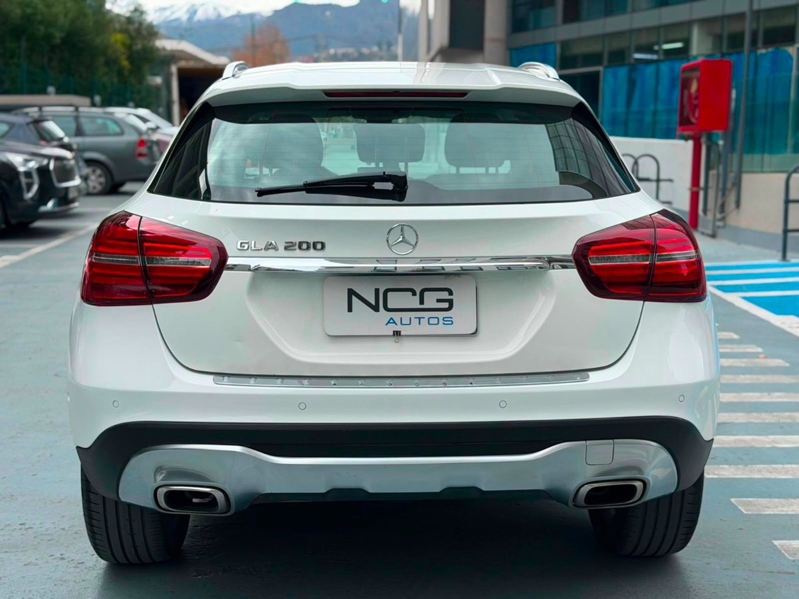 Mercedes-Benz GLA 200 1.6 TURBO DCT 2018 - Imagen 5 de 10
