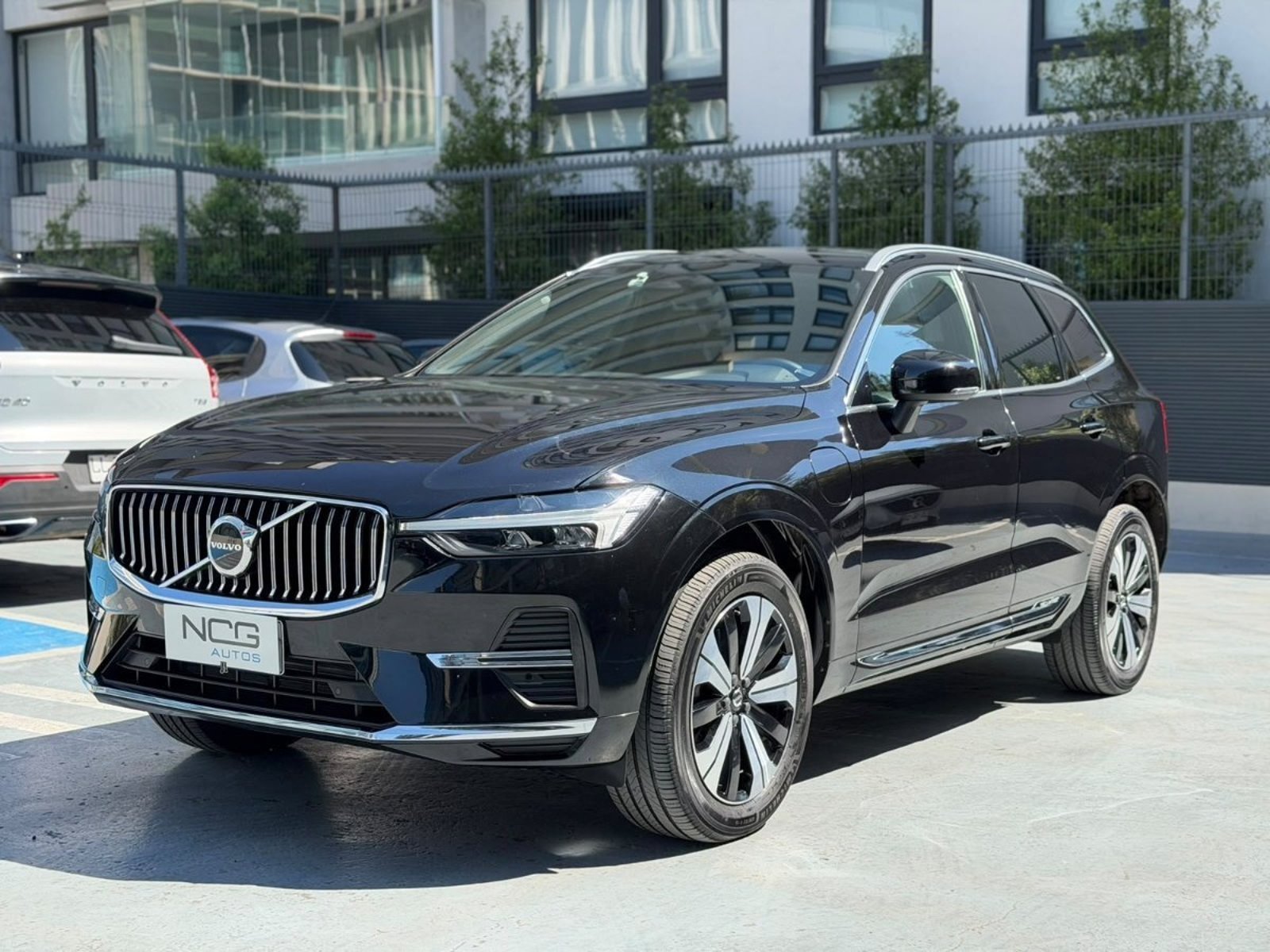 Volvo XC60 T8 PLUS RECHARGE AWD 2024 - Foto 3 de 10