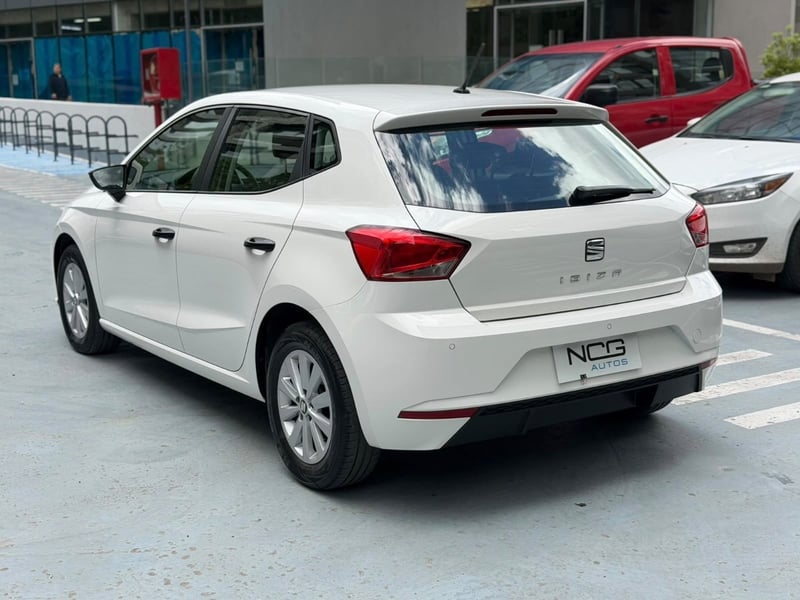 SEAT IBIZA REFERENCE 1.6 MT 2022 - Imagen 6 de 10