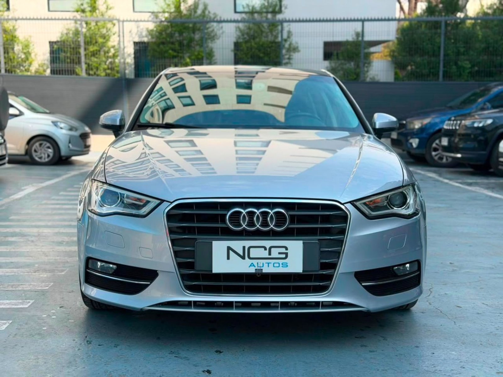 Audi A3 SPORTBACK 1.4T + 2015 - Foto 2 de 10