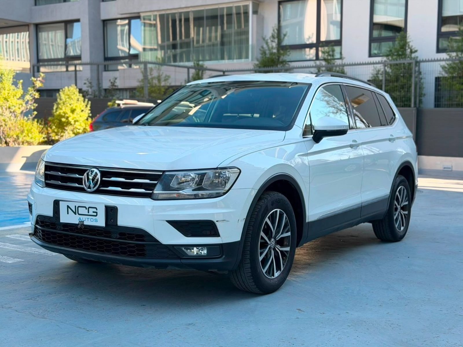 Volkswagen TIGUAN COMFORTLINE 1.4T 2019 - Imagen 3 de 10