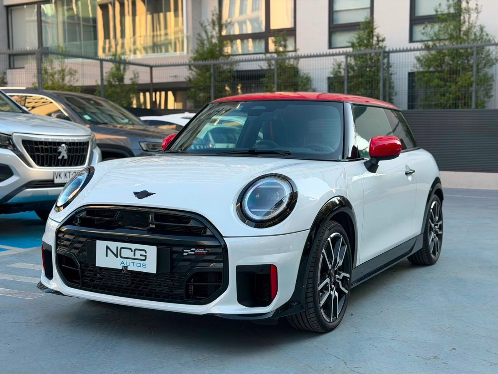 Mini COOPER JCW 2.0 2025 - Imagen 3 de 10