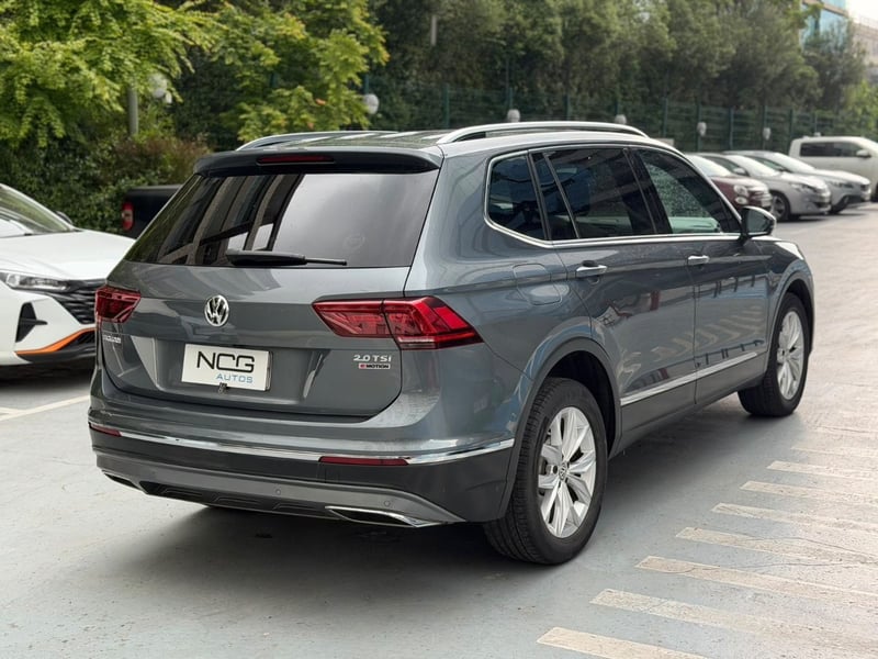 Volkswagen TIGUAN LIMITED 2.0 TSI 7A 2018 - Imagen 4 de 10