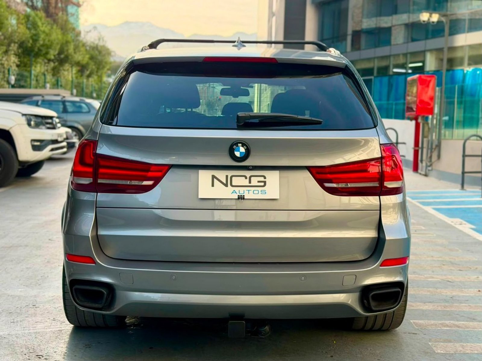 BMW X5 50i xDRIVE 4.4 2015 - Foto 5 de 10