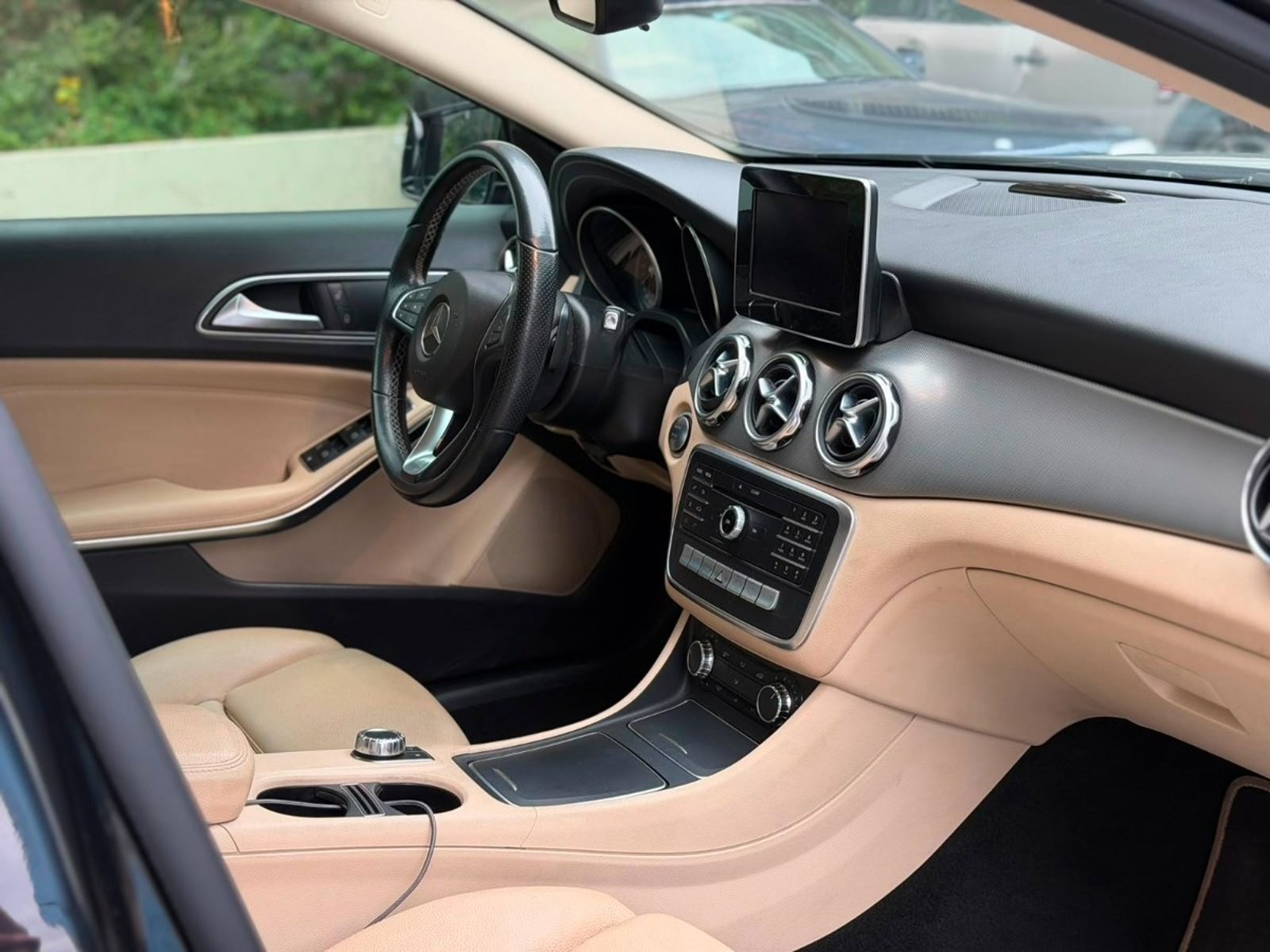 Mercedes-Benz GLA 200 1.6 TURBO 2021 - Imagen 9 de 10