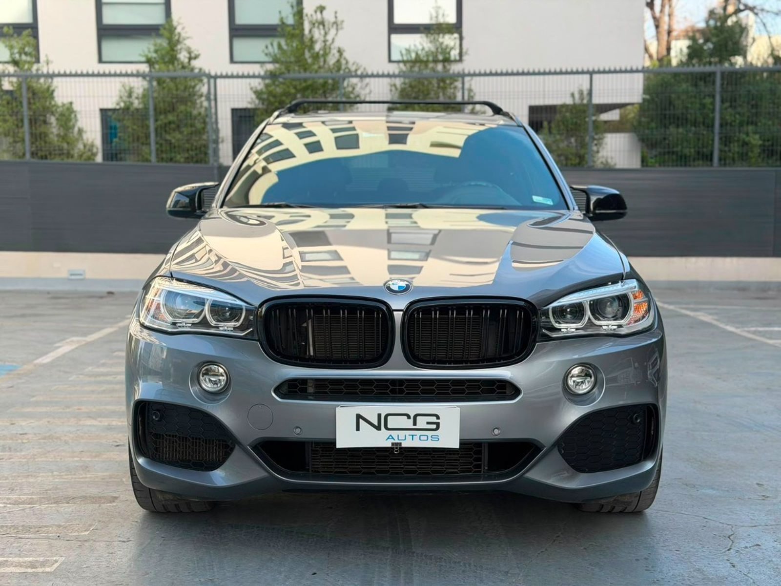 BMW X5 50i xDRIVE 4.4 2015 - Foto 2 de 10