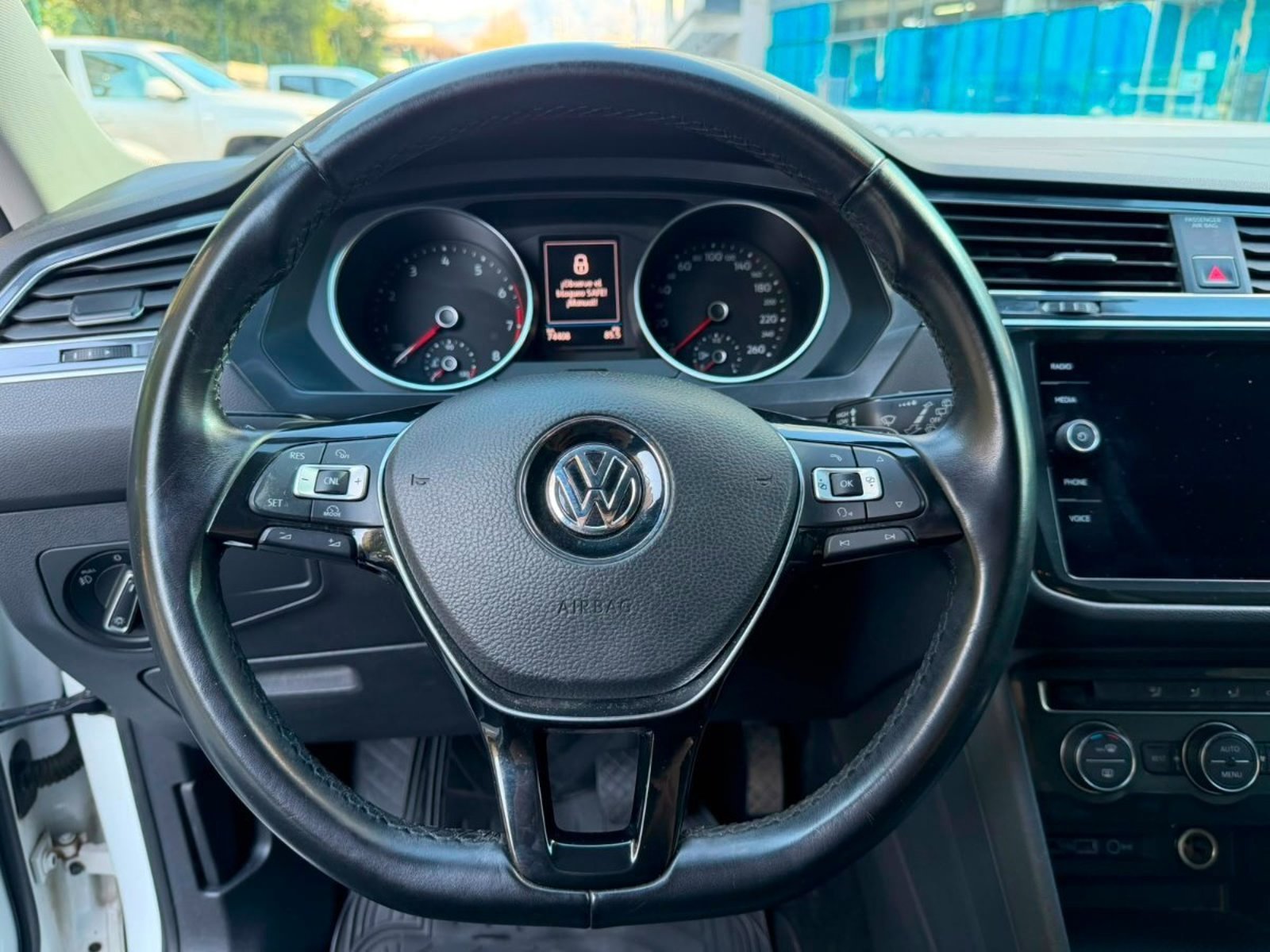 Volkswagen TIGUAN COMFORTLINE 1.4T 2019 - Imagen 10 de 10