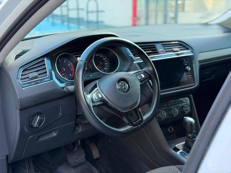 Volkswagen TIGUAN COMFORTLINE 1.4T 2019 - Imagen 8 de 10