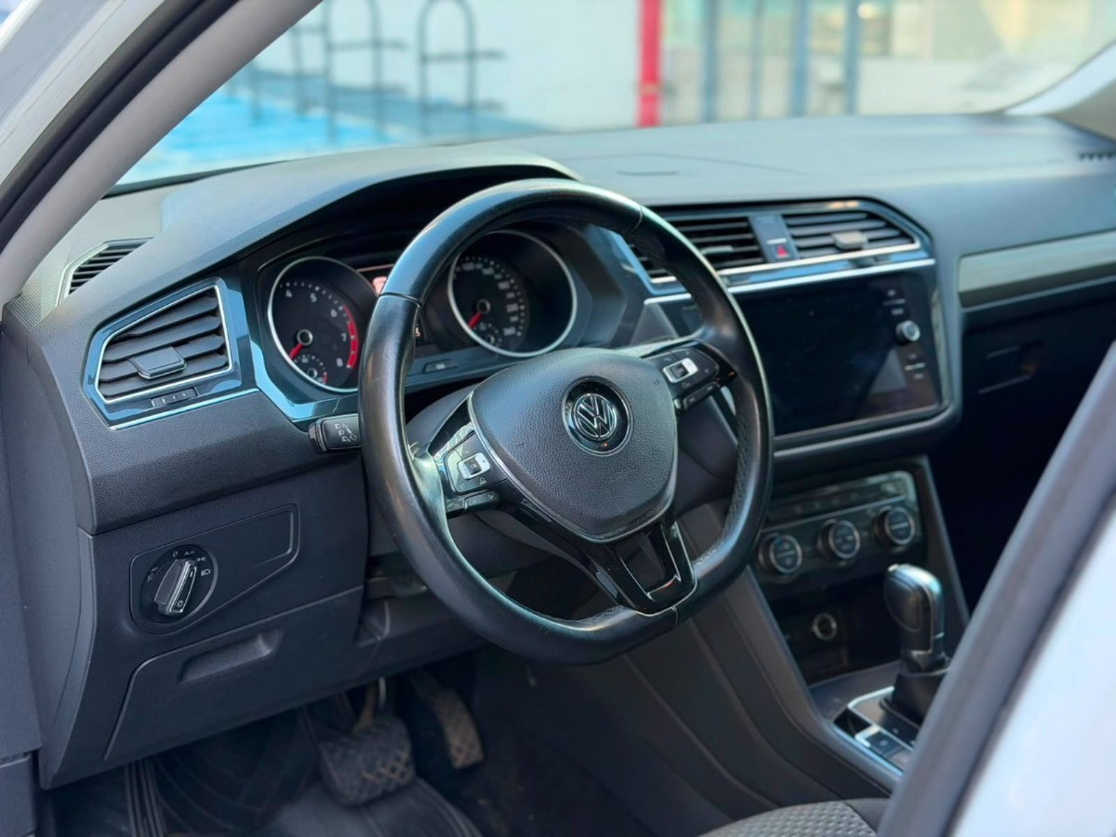 Volkswagen TIGUAN COMFORTLINE 1.4T 2019 - Imagen 8 de 10