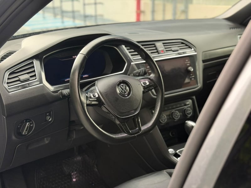 Volkswagen TIGUAN LIMITED 2.0 TSI 7A 2018 - Imagen 8 de 10