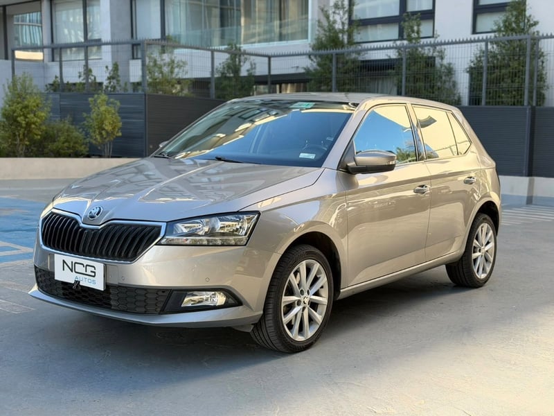 Skoda FABIA STYLE 1.0 TSI MT 2020 - Imagen 3 de 10
