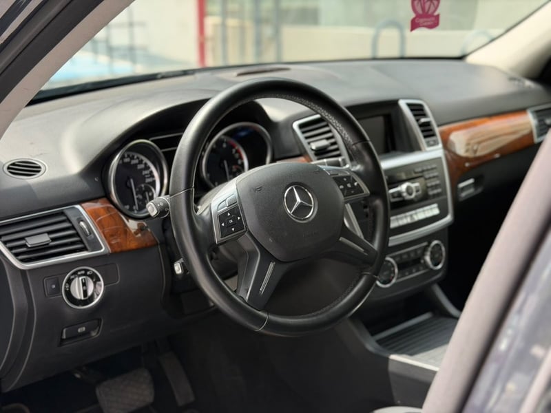 Mercedes-Benz ML 350 4MATIC 3.5 2012 - Imagen 8 de 10