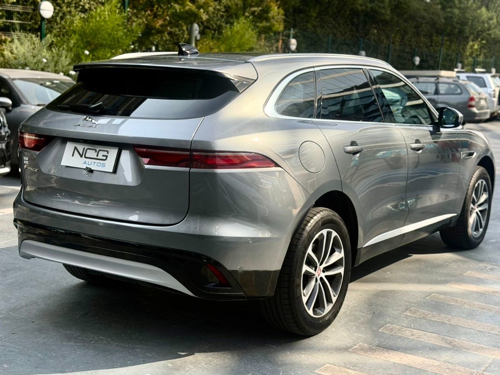 Jaguar F-PACE PRESTIGE 2.0 DIESEL AWD 2022 - Foto 4 de 10