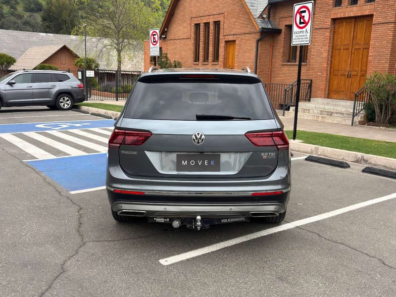 Volkswagen TIGUAN Comfortline 2.0 TSI 4Motion 2019 - Imagen 5 de 10