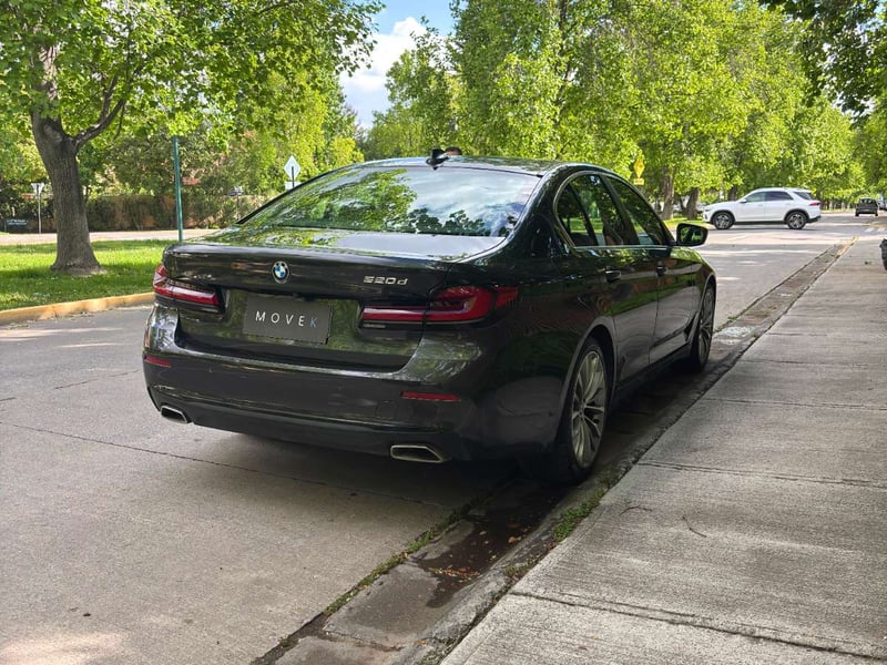 BMW 520d 2023 - Imagen 4 de 9