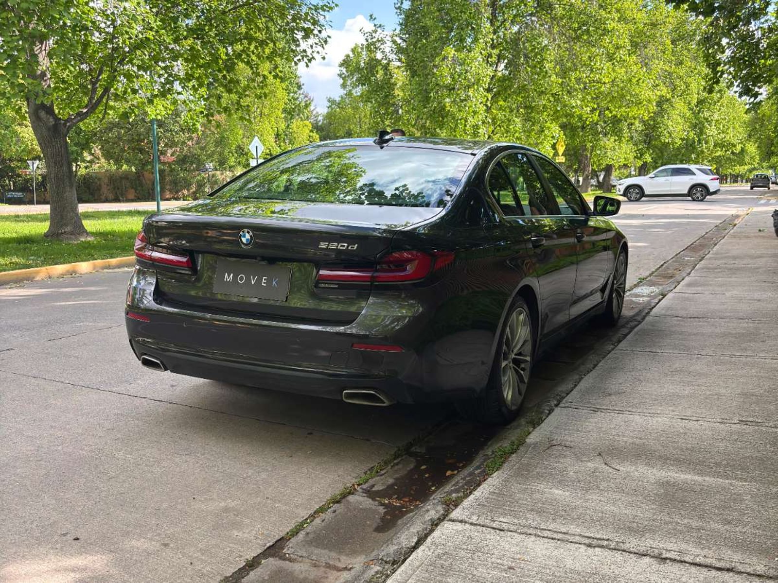 BMW 520d 2023 - Foto 4 de 9