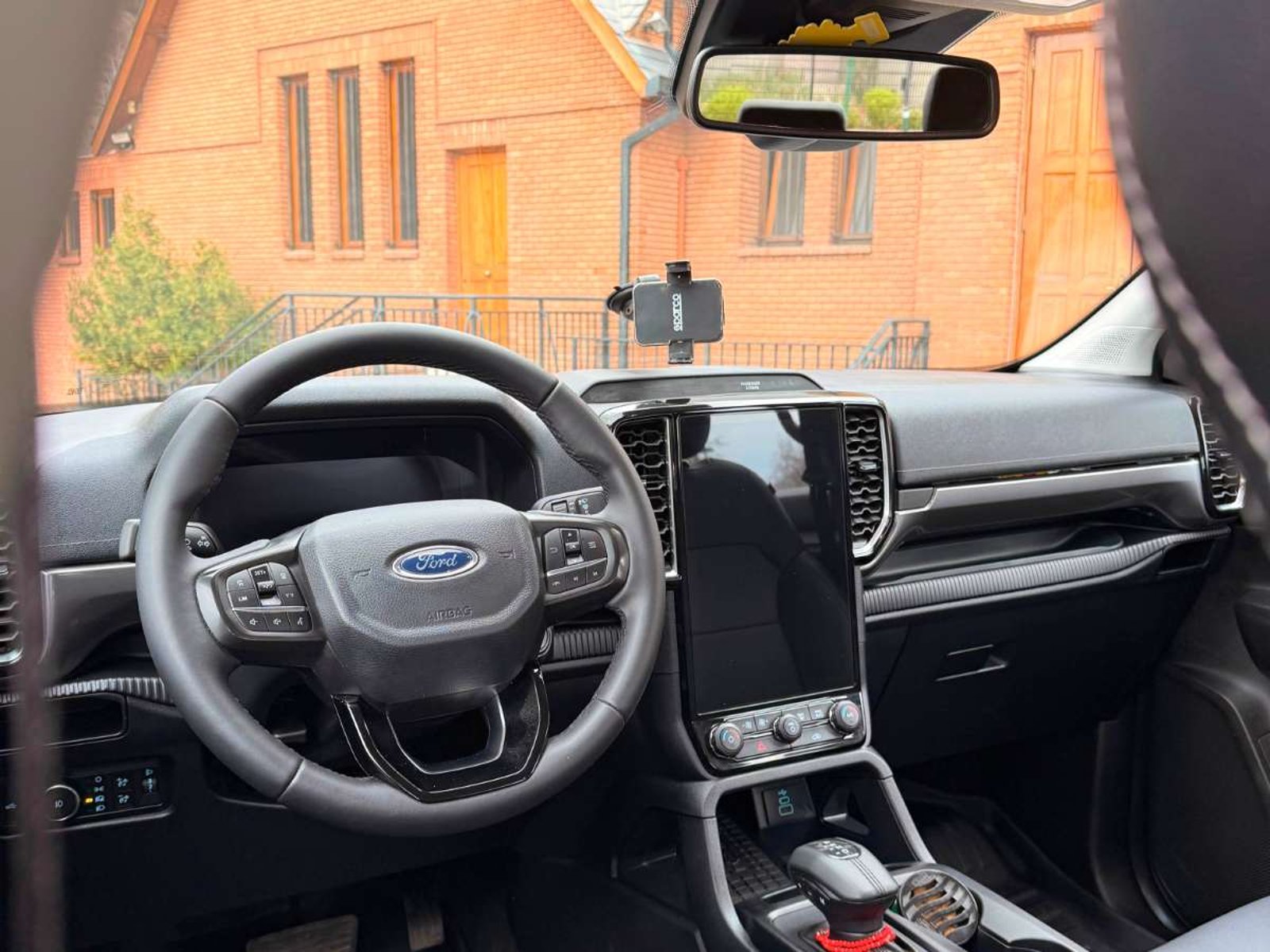 Ford RANGER Limited Black 3.0 V6 4x4 2026 - Imagen 9 de 11