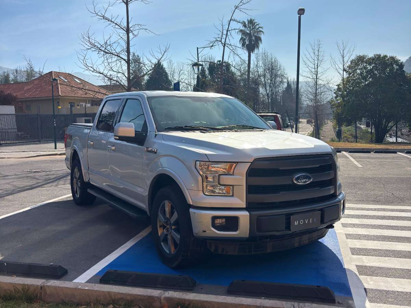 Ford F150 LARIAT LUXURY 4X4 5.0 AUT 2015 - Imagen 4 de 11