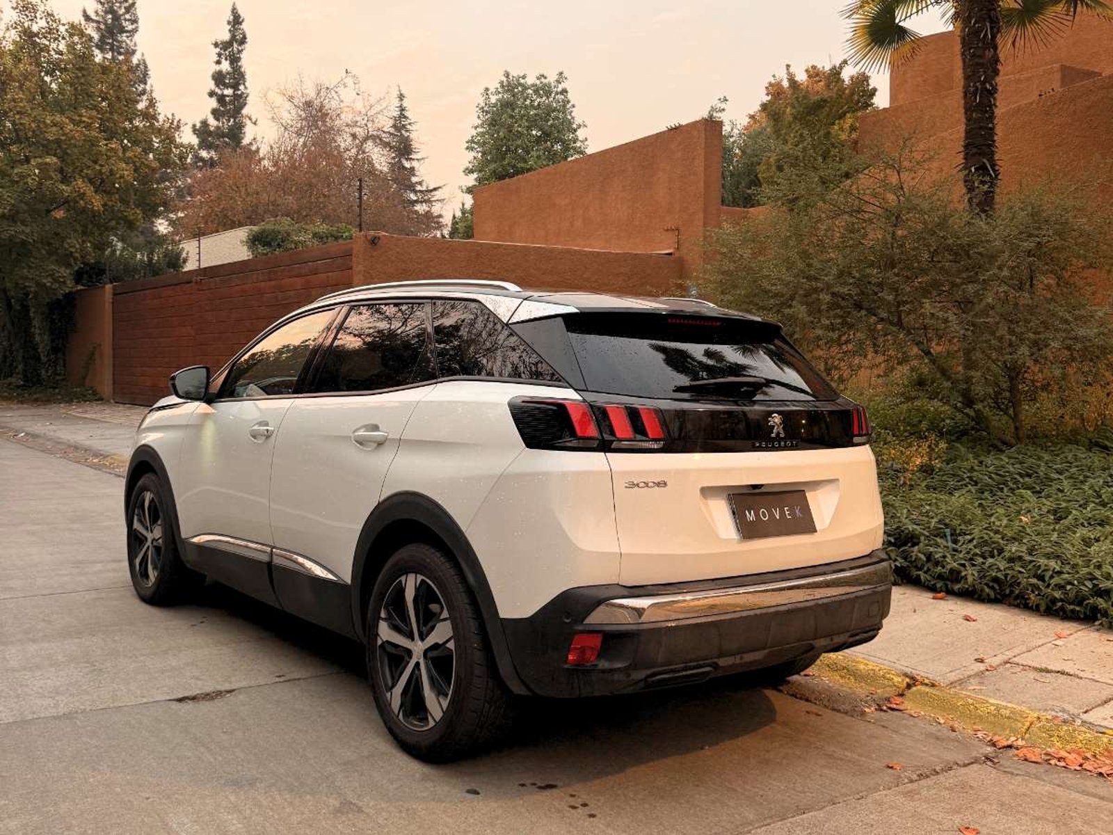 Peugeot 3008 ALLURE BLUEHDI 1.5 AUT 2024 - Imagen 6 de 12