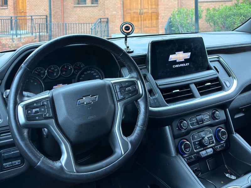 Chevrolet SUBURBAN Z71 5.3 V8 4x4 2021 - Imagen 8 de 10