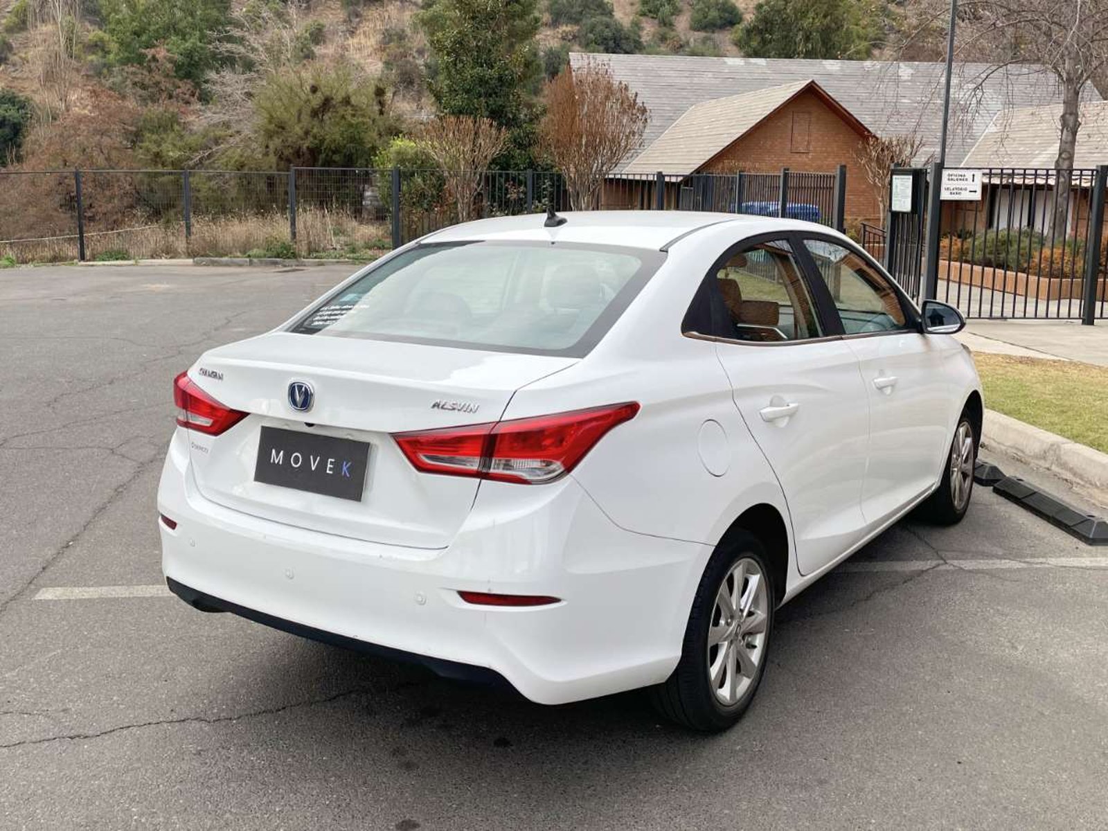 CHANGAN ALSVIN Luxury 1.4 2023 - Foto 5 de 10