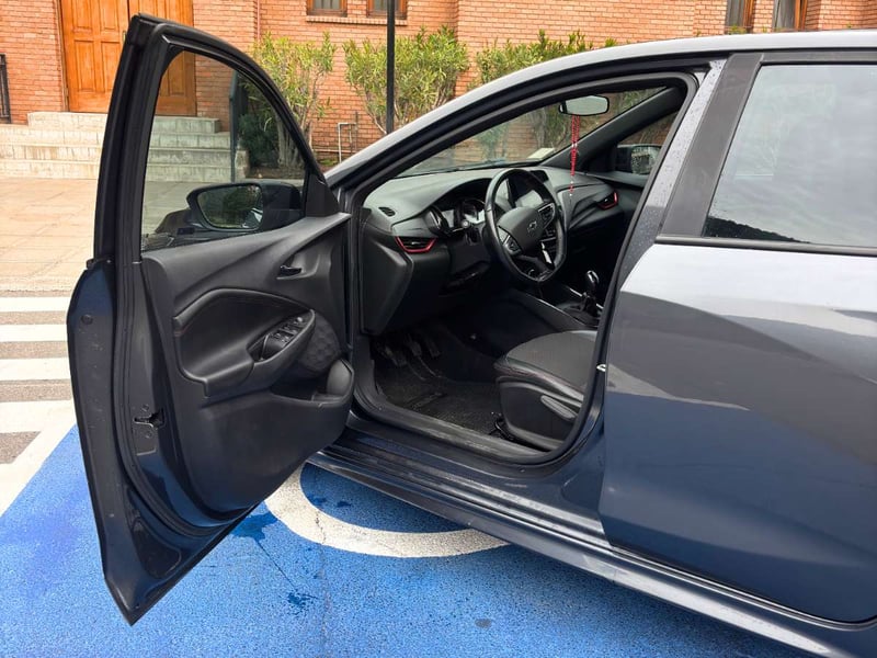 Chevrolet ONIX HB 1.0 LTZ MT 2024 - Imagen 7 de 9