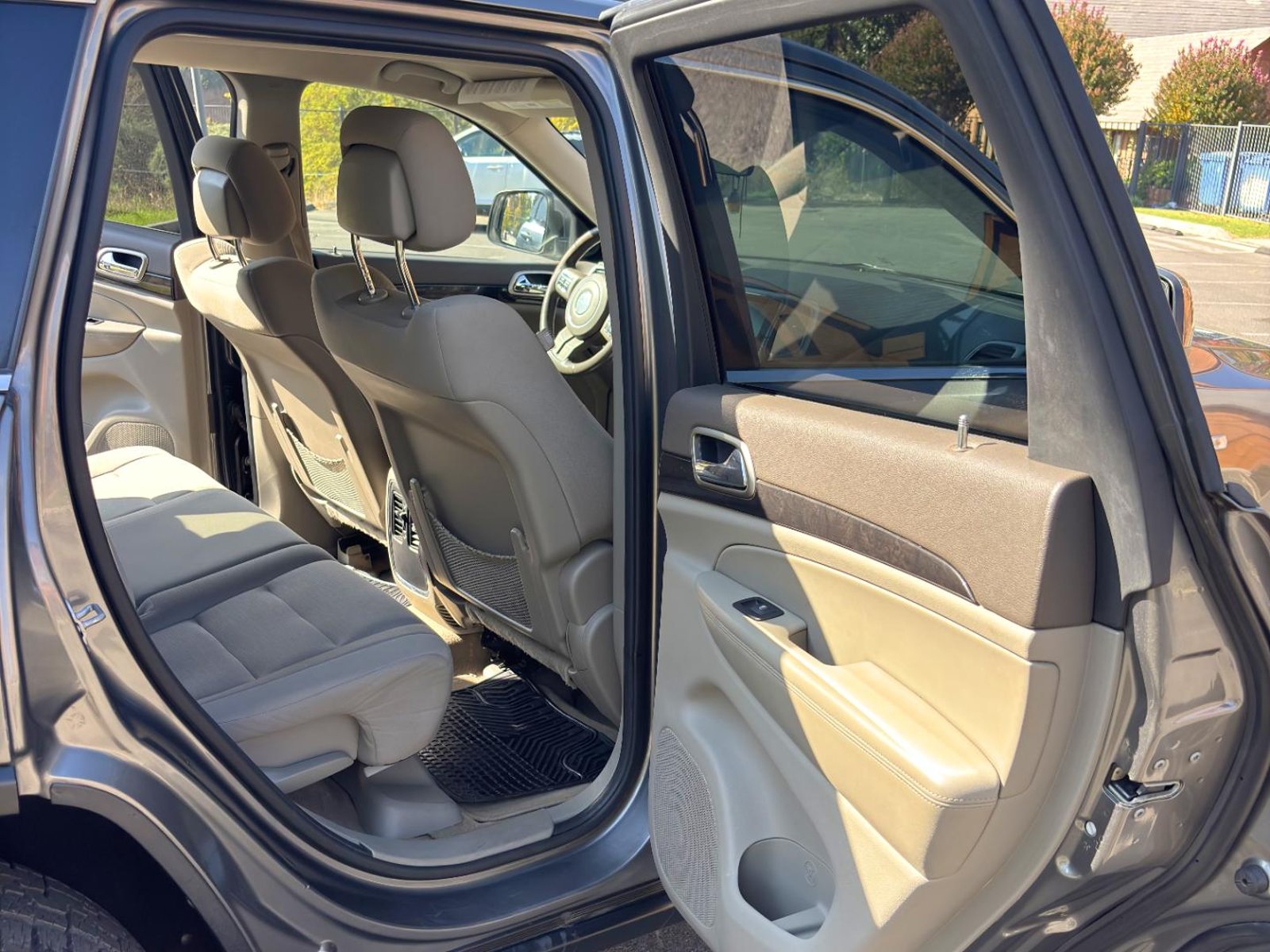 Jeep GRAND CHEROKEE LAREDO 2012 - Imagen 11 de 11