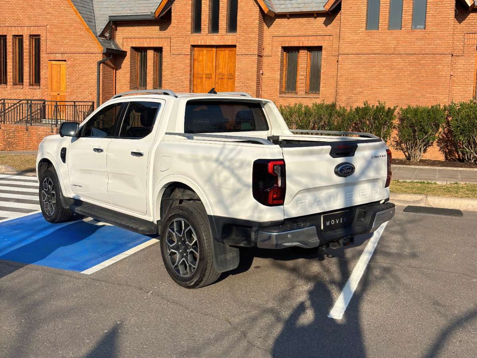 Ford RANGER Limited Black 3.0 V6 4x4 2024 - Imagen 6 de 10