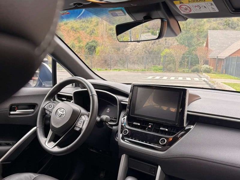 Toyota COROLLA CROSS 1.8 HV 2024 - Imagen 9 de 10