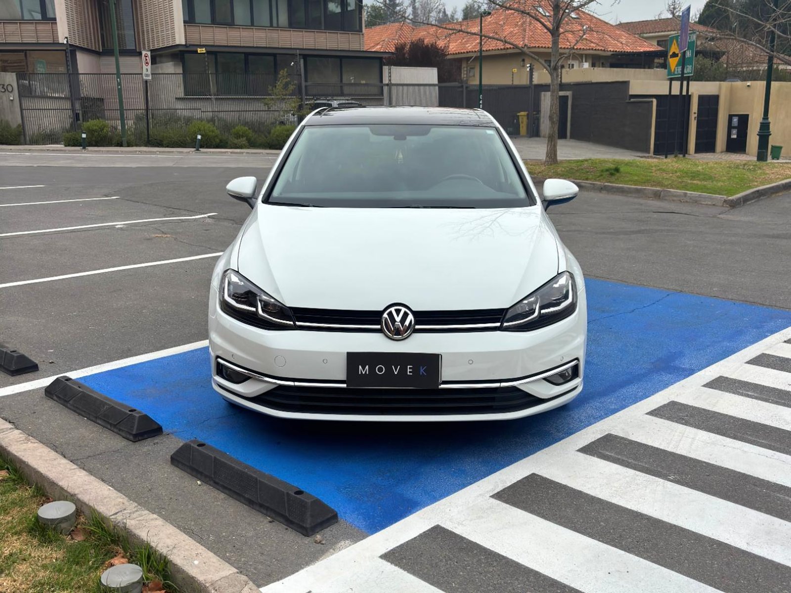 Volkswagen GOLF Highline 1.4 TSI 2019 - Foto 3 de 9