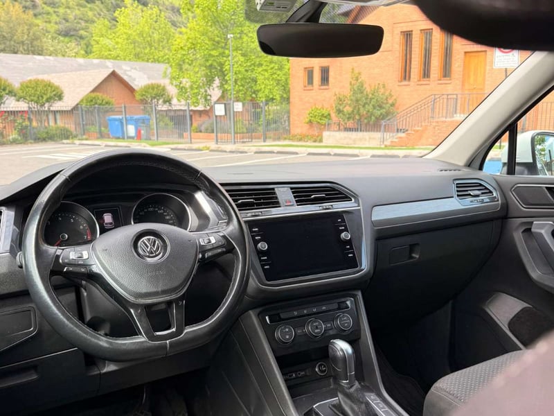 Volkswagen TIGUAN 2018 - Imagen 8 de 10