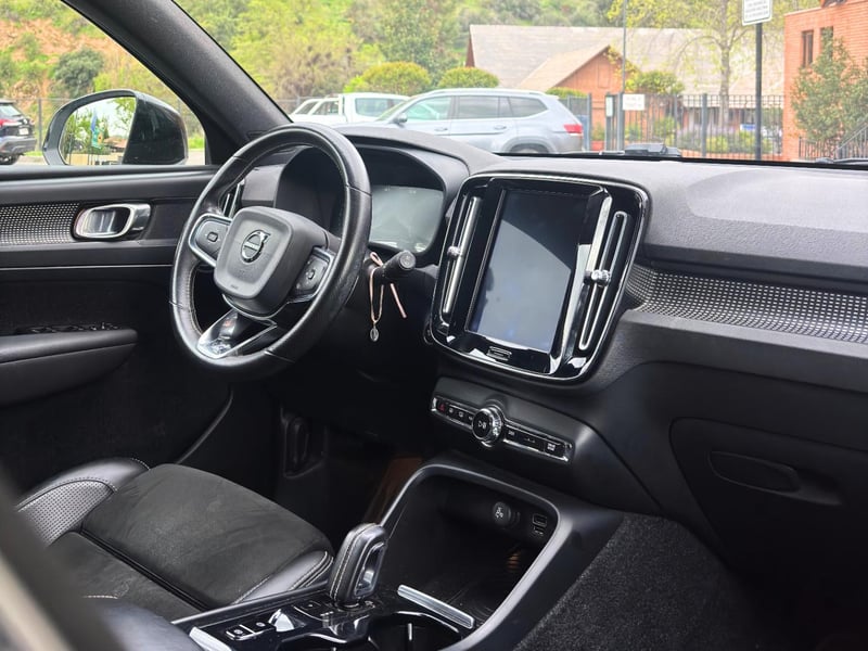 Volvo XC40 T5 R-Design AWD 2018 - Imagen 9 de 9