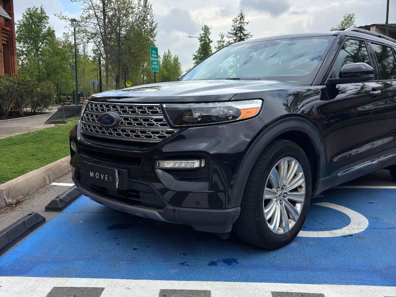 Ford EXPLORER Explorer Limited 2022 - Foto 2 de 9
