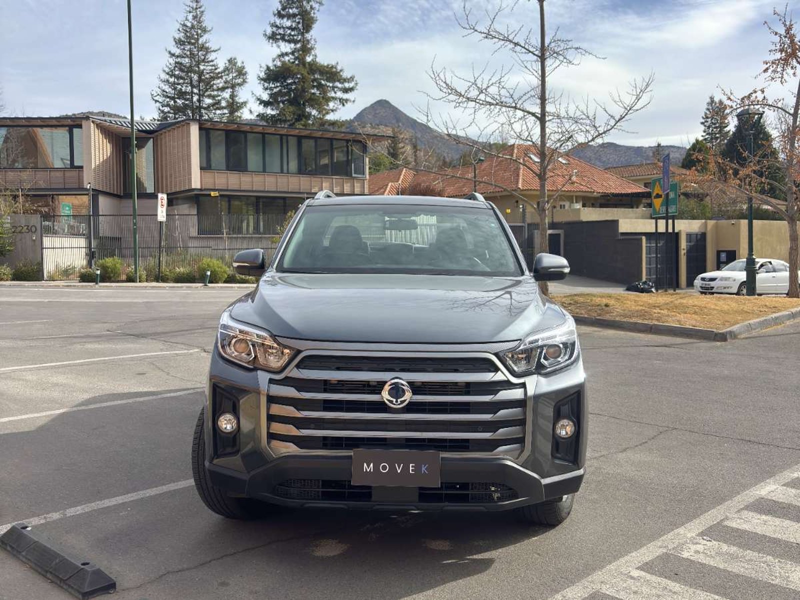 SSANGYONG MUSSO Comfort 2.2 TD 4x4 2024 - Foto 3 de 10