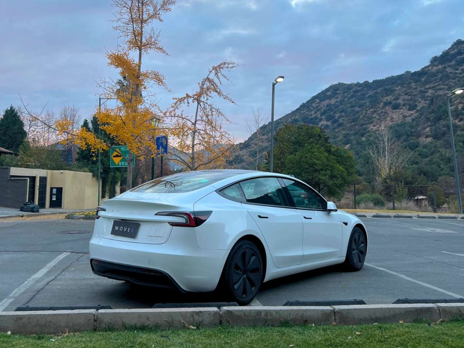 Tesla MODEL 3 2024 - Imagen 4 de 11