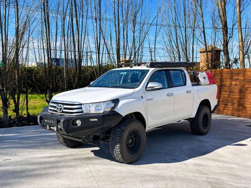 Toyota HILUX SRV 3.0 4x4 AT (previous gen) 2017