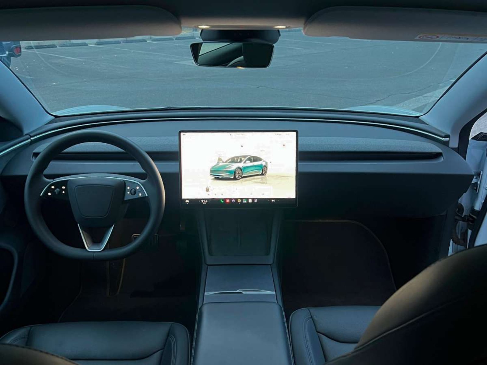 Tesla MODEL 3 2024 - Imagen 9 de 11