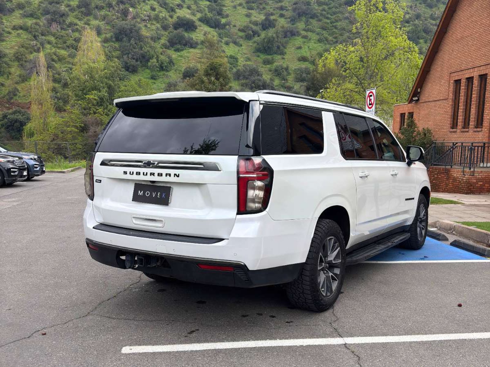 Chevrolet SUBURBAN Z71 5.3 V8 4x4 2021 - Foto 5 de 10
