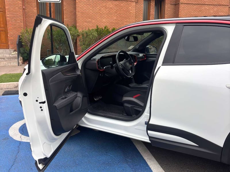 Opel MOKKA GS Line 1.2 Turbo 2023 - Imagen 7 de 10