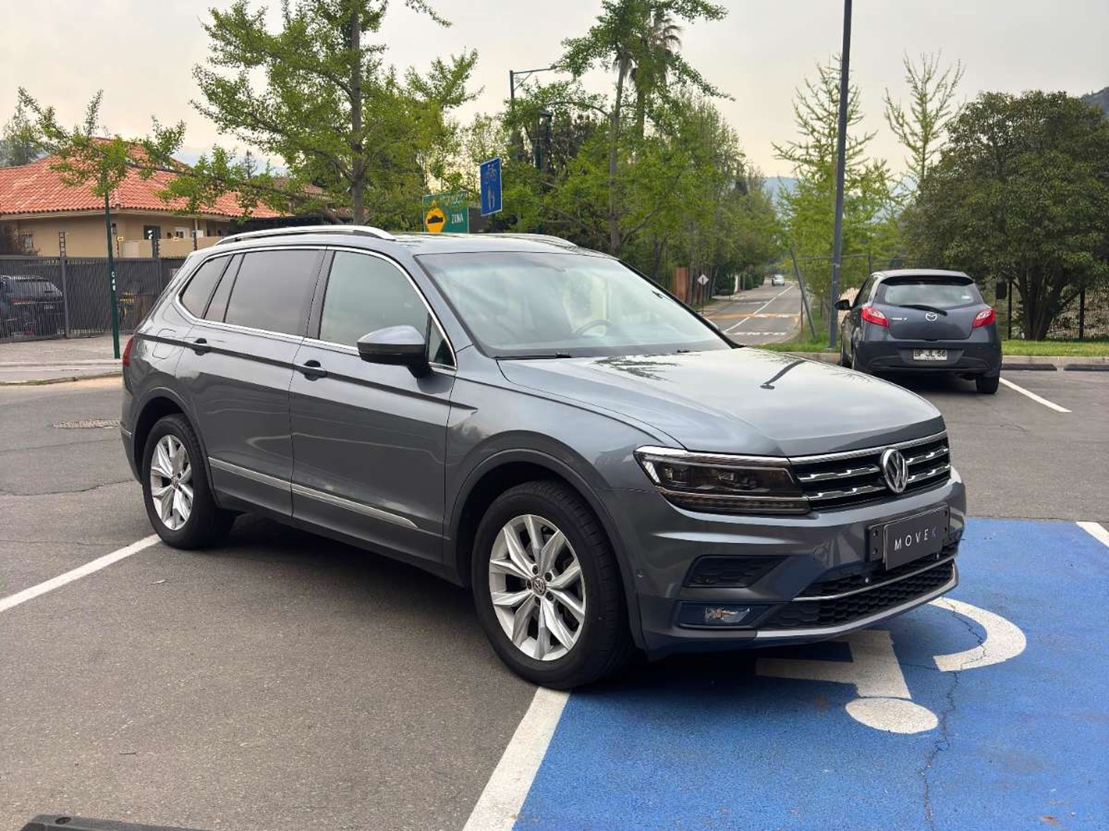 Volkswagen TIGUAN Comfortline 2.0 TSI 4Motion 2019 - Foto 3 de 10