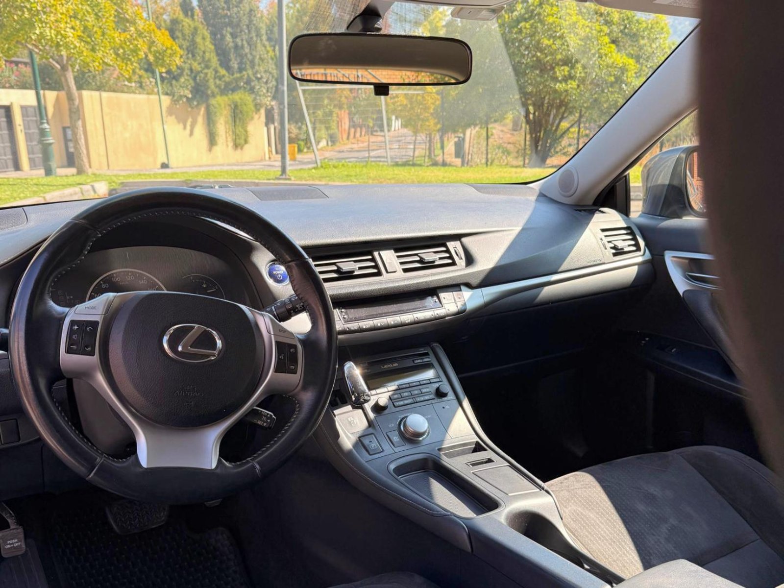 Lexus CT200H 2012 - Imagen 13 de 14