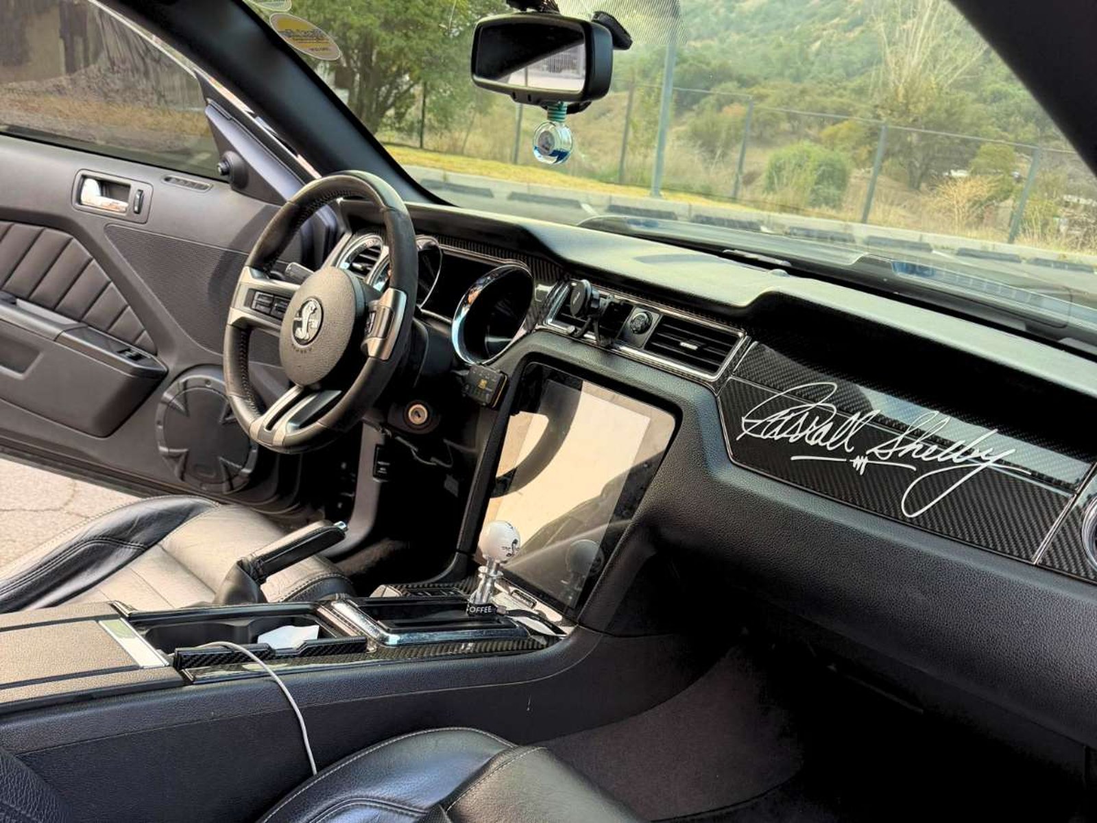 Ford MUSTANG GT 5.0 V8 Coupe 2011 - Imagen 13 de 15