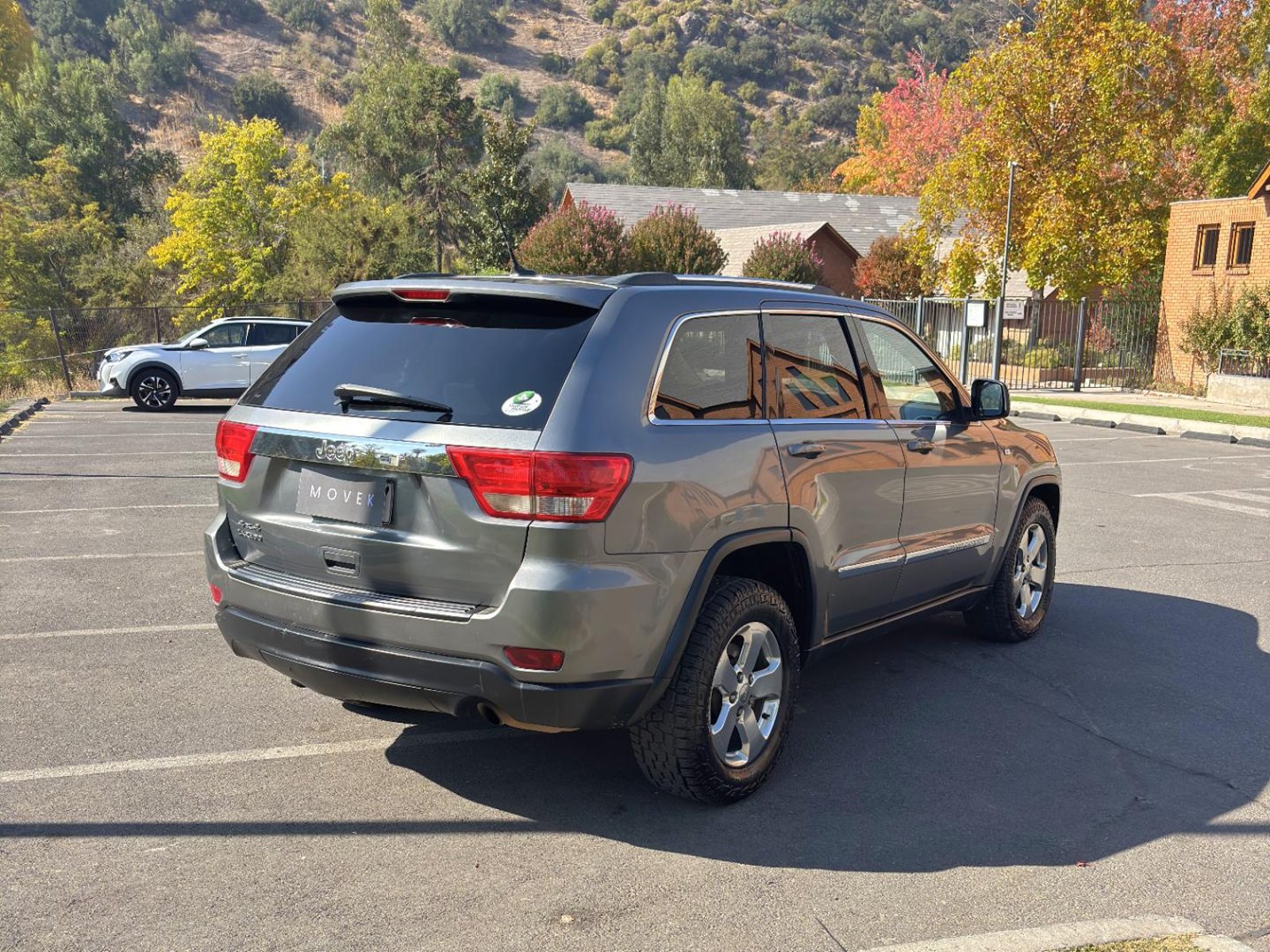 Jeep GRAND CHEROKEE LAREDO 2012 - Imagen 4 de 11