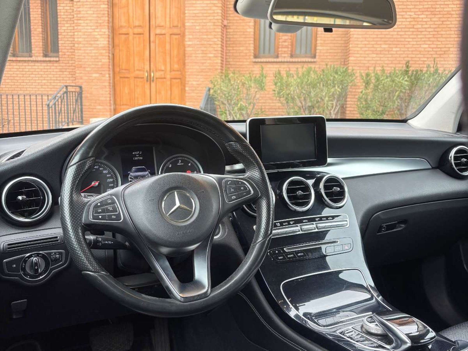 Mercedes-Benz 220 220D 2017 - Imagen 9 de 11
