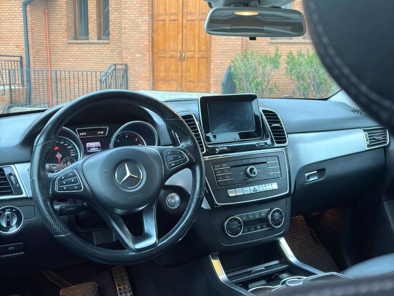 Mercedes-Benz GLE250D 4MATIC 2.1 DIÉSEL 2016 - Imagen 8 de 10