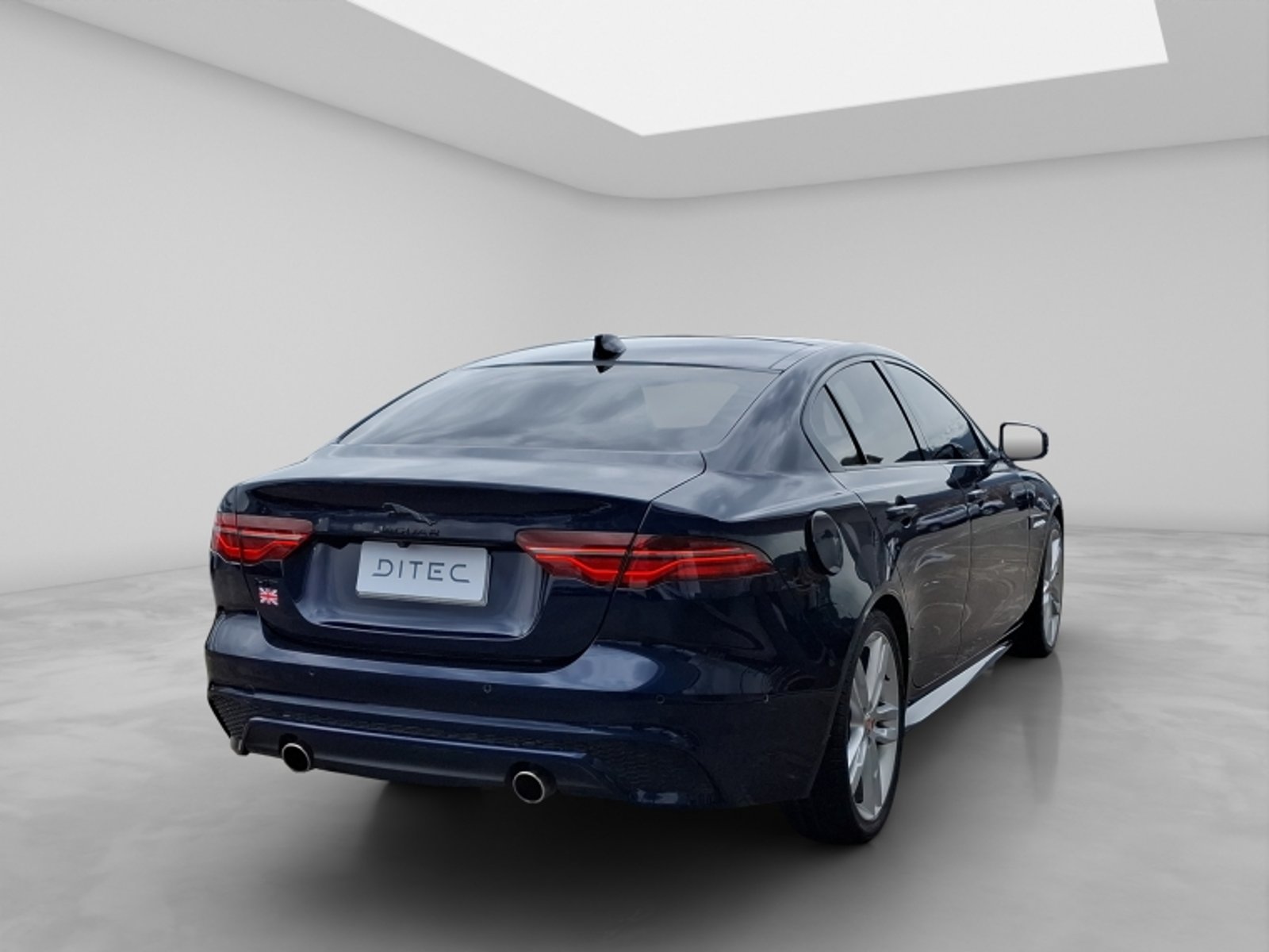 Jaguar Xe 2.0 At 2022 - Imagen 7 de 20