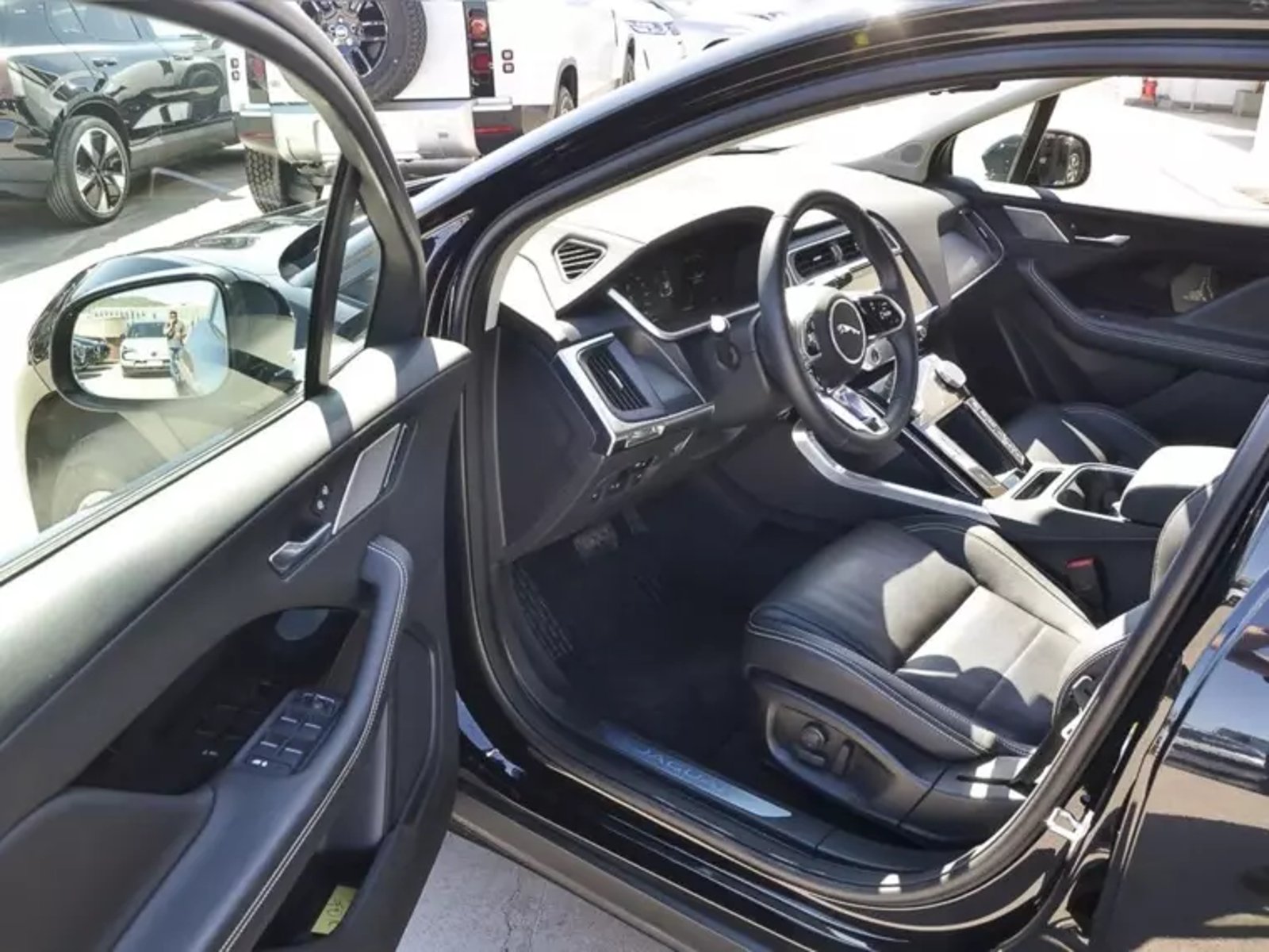 Jaguar I-pace Ev400 R Dynamic 2024 - Imagen 12 de 20