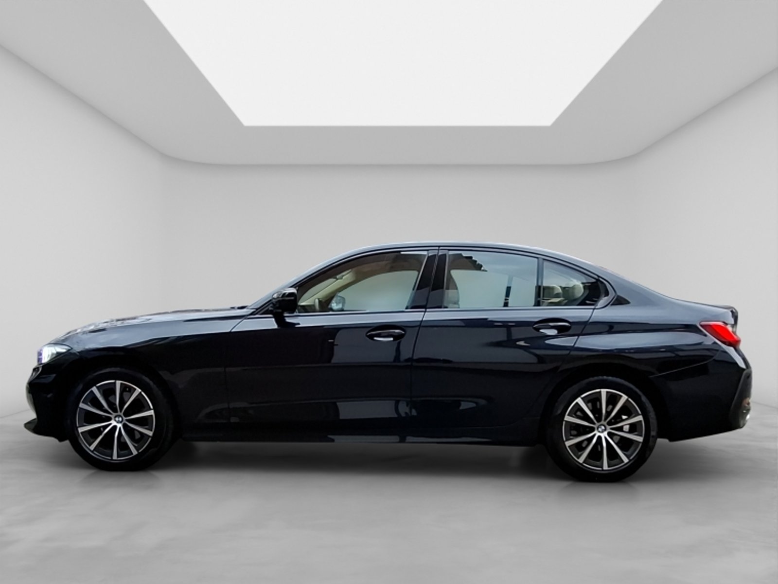 BMW 320 I Berlina Urban 2025 - Foto 4 de 20